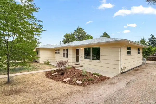 6760 S Foresthill Street, Littleton, CO 80120