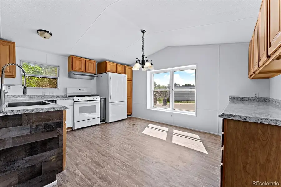 4211 E 100th Avenue, Thornton, CO 80229 - Image #2