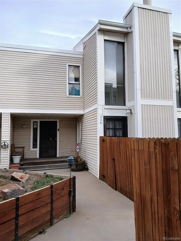1050 S Monaco Parkway #114, Denver, CO 80224