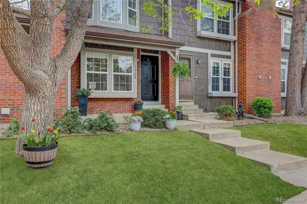 1228 S Flower Circle #B, Lakewood, CO 80232