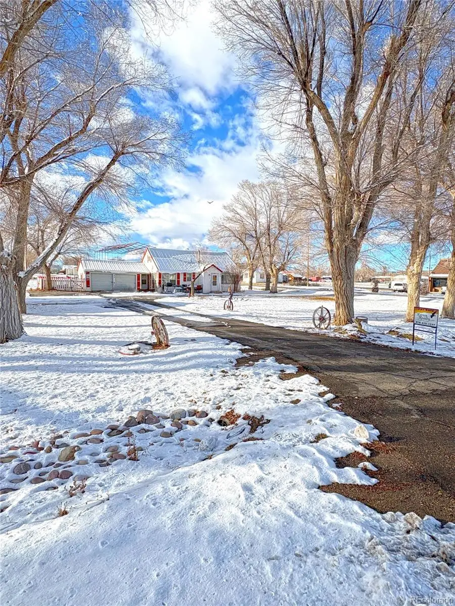 401 Stegosaurus, Dinosaur, CO 81610 - Image #1