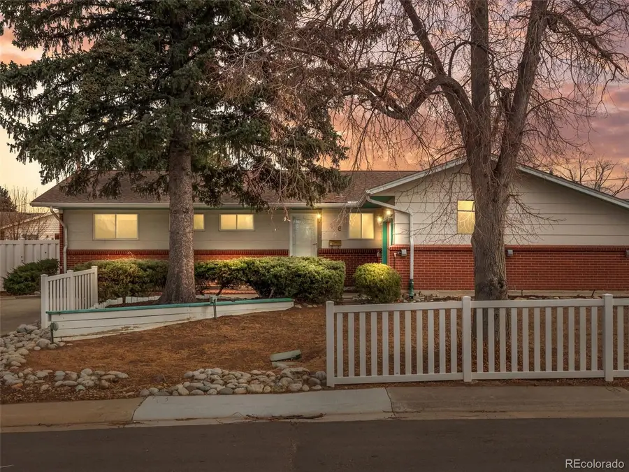 418 S Wheeling Way, Aurora, CO 80012 - #3