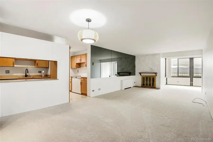 130 N Pearl #1805, Denver, CO 80203 - #2
