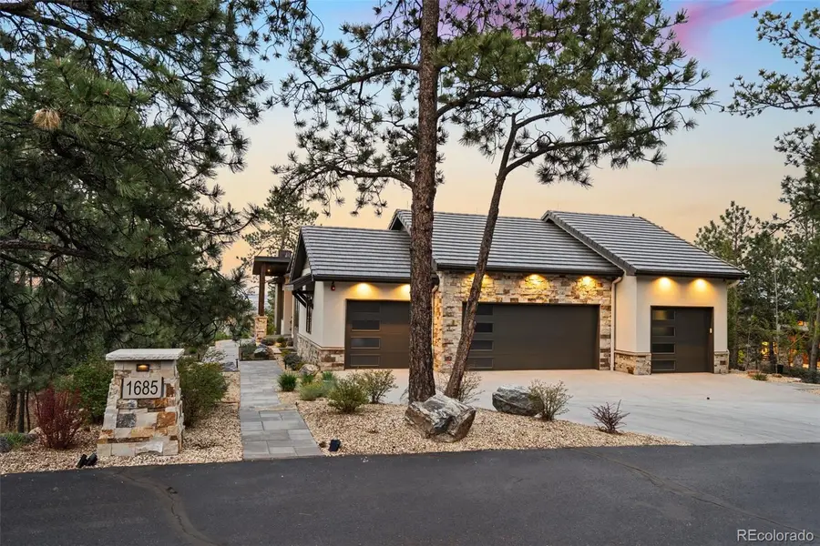1685 Oakmoor Heights, Colorado Springs, CO 80906 - #2