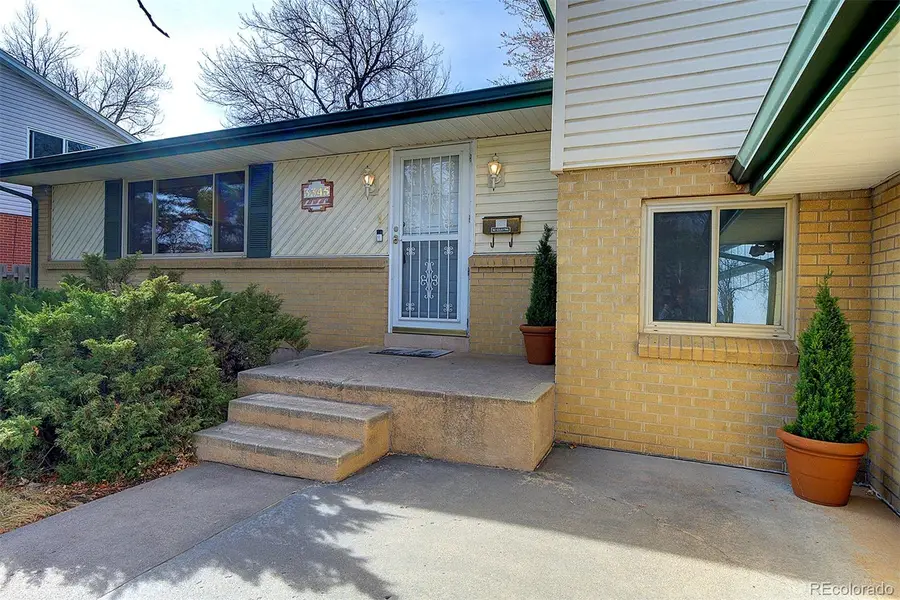 3345 S Akron Street, Denver, CO 80231 - Image #2