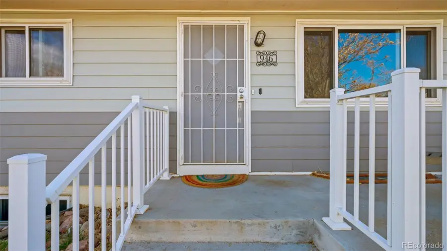 946 Hutchinson Drive, Colorado Springs, CO 80910 - #3