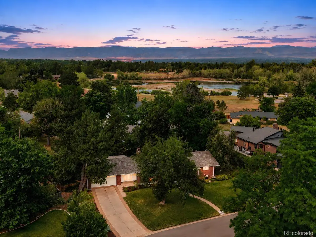 546 W Lake Avenue, Littleton, CO 80120 - #1