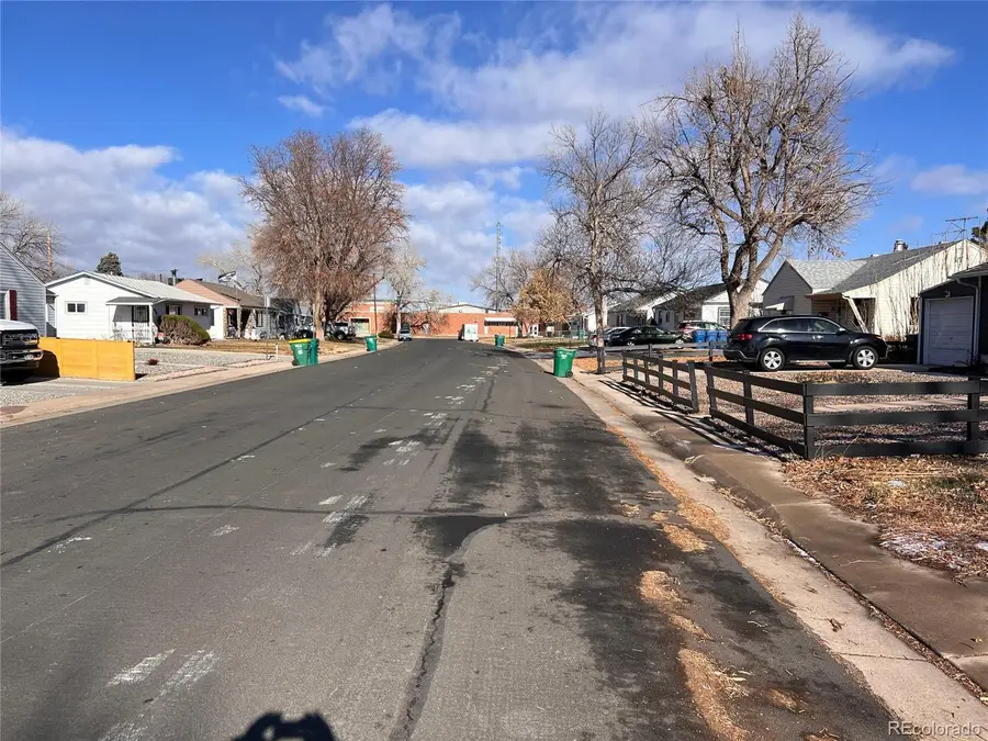 930 Nome Street, Aurora, CO 80010 - Image #2