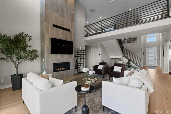 5932 Los Olivas Point, Parker, CO 80134