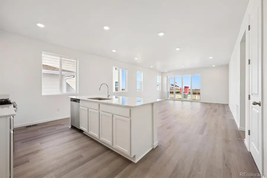 45941 Gentry Avenue, Bennett, CO 80102 - Image #3