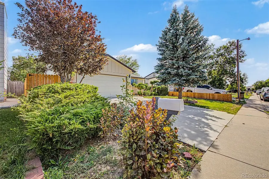 884 Madison Way, Bennett, CO 80102 - #3