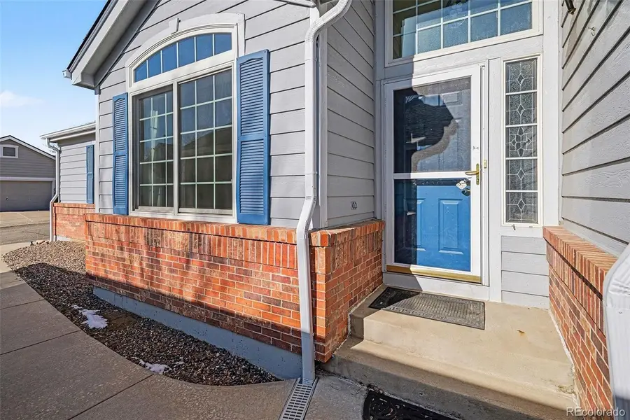 10732 W Dumbarton Circle, Littleton, CO 80127 - #2