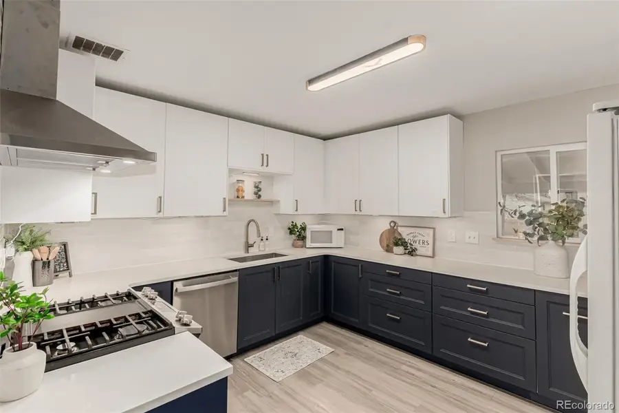 821 Victor Street, Aurora, CO 80011 - Image #2