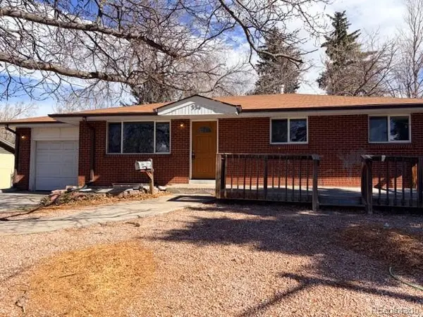 334 Empire Street, Aurora, CO 80010