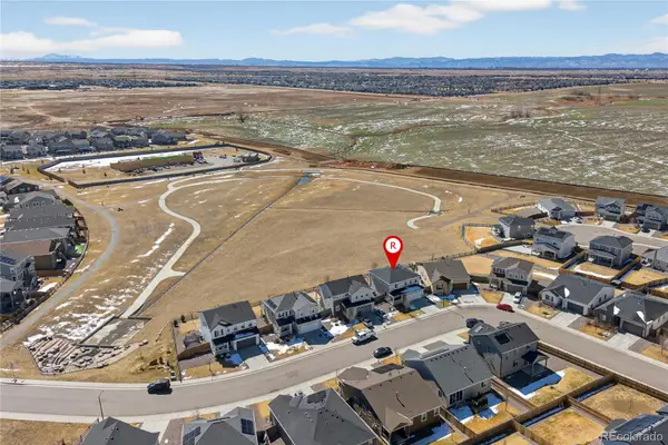 949 N Undergrove Way, Aurora, CO 80018