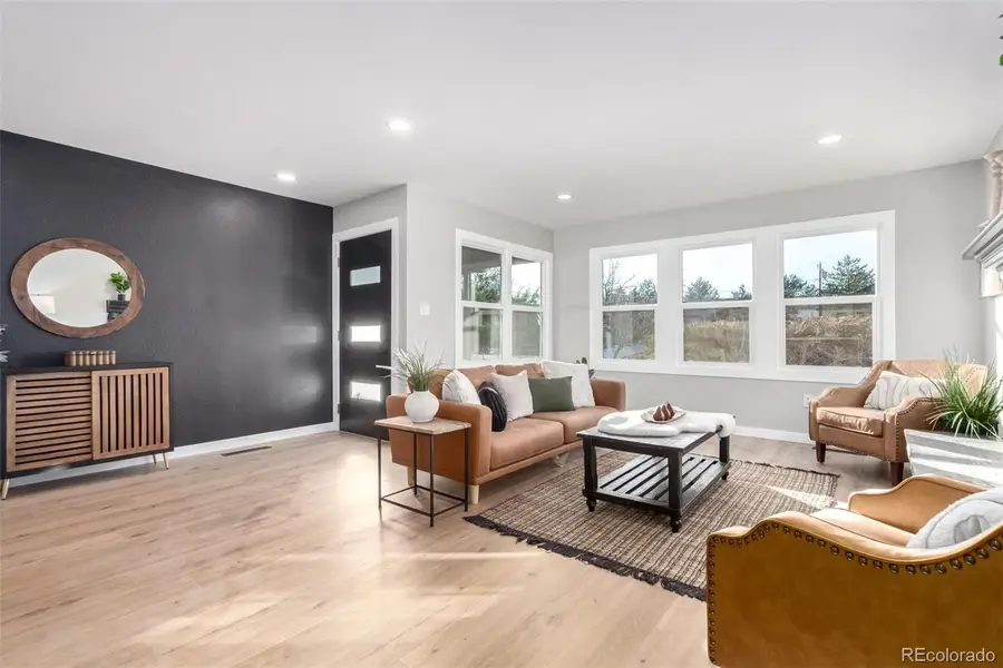 8670 S Ammons Street, Littleton, CO 80128 - Image #2