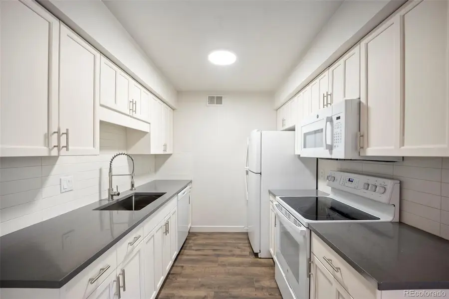 7665 E Eastman Avenue #C101, Denver, CO 80231 - Image #3