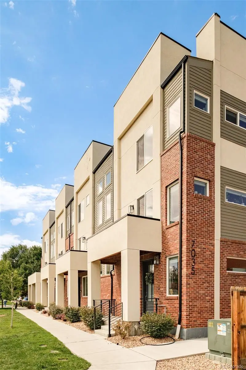 7035 E 38th Avenue #2, Denver, CO 80207 - #2