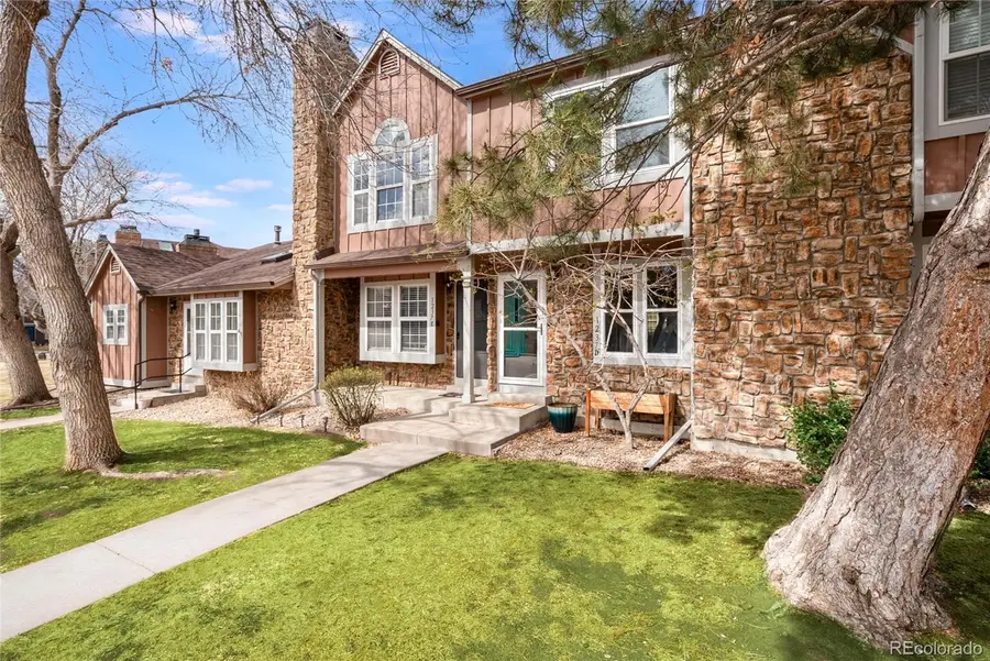 1237 S Flower Circle #D, Lakewood, CO 80232 - #2