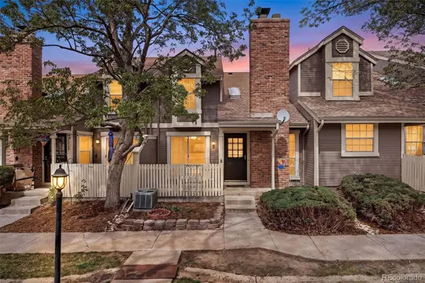 1990 S Helena Street #E, Aurora, CO 80013