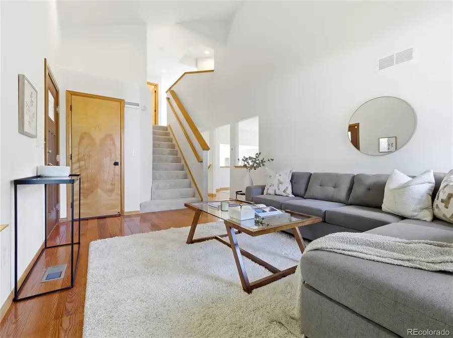 10024 Strathfield Lane, Littleton, CO 80126 - #3