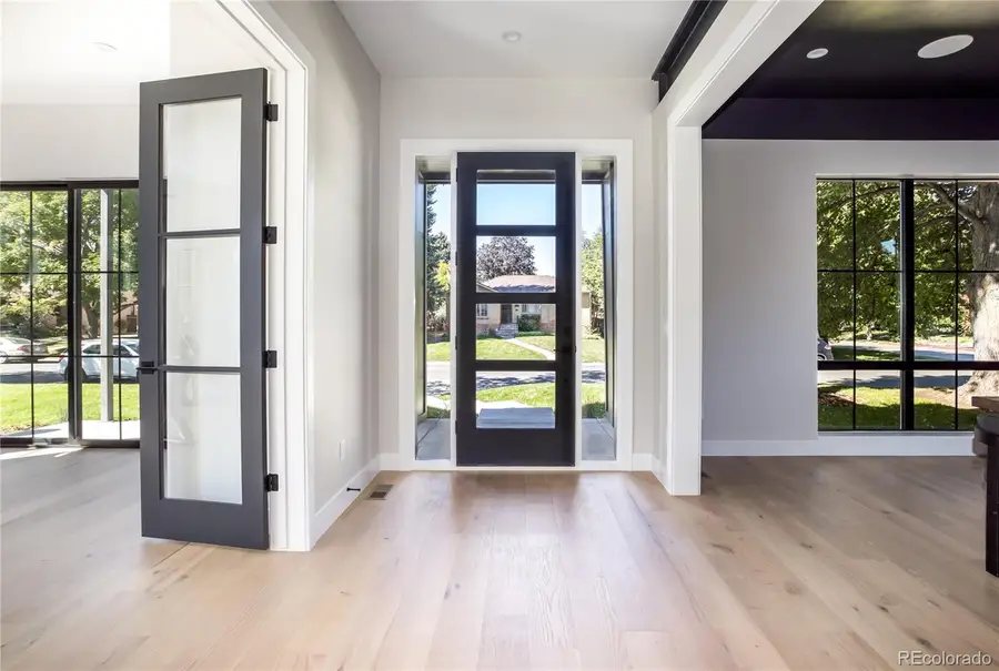 1110 S Saint Paul Street, Denver, CO 80210 - Image #2