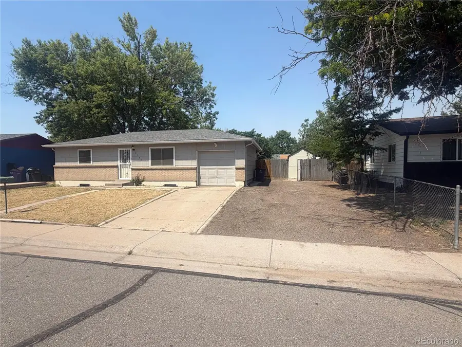 5559 Potomac Way, Denver, CO 80239 - #2