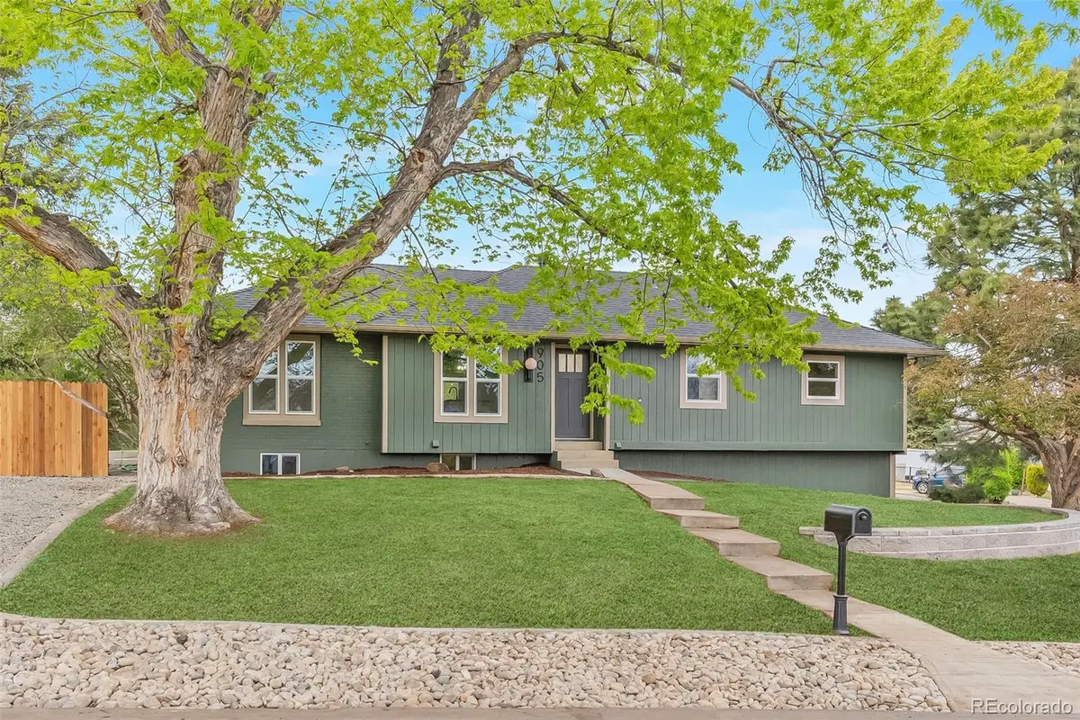 905 S Vance Street, Lakewood, CO 80226 - #1