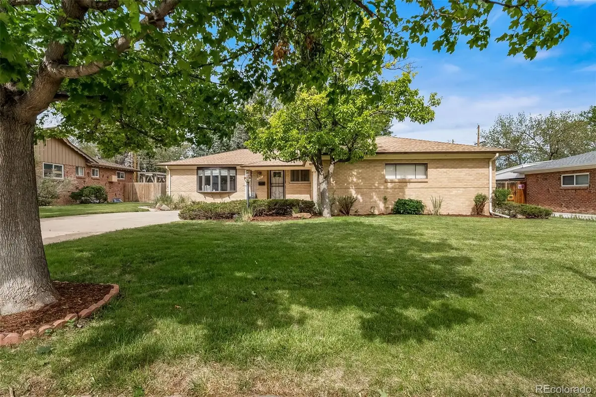 341 Newark Street, Aurora, CO 80010 - #1