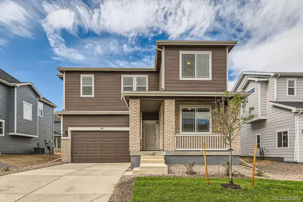 54930 E 28th Place, Strasburg, CO 80136