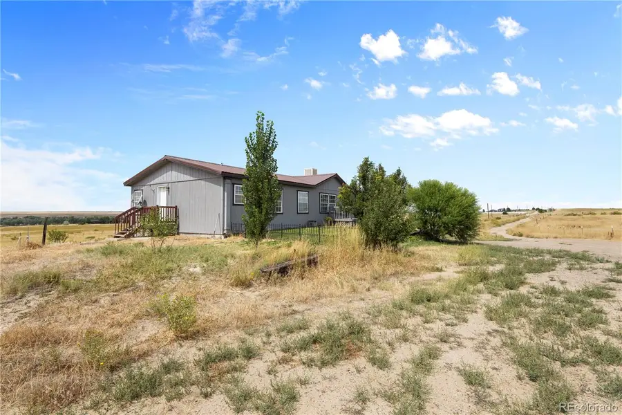 47904 Dartmouth Avenue, Bennett, CO 80102 - Image #3