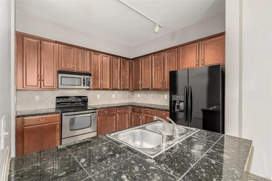 15460 Canyon Gulch Lane #310, Englewood, CO 80112 - Image #3