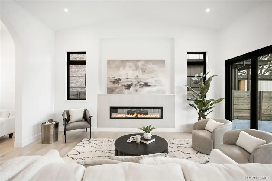 3255 S Clermont Street, Denver, CO 80222 - Image #2