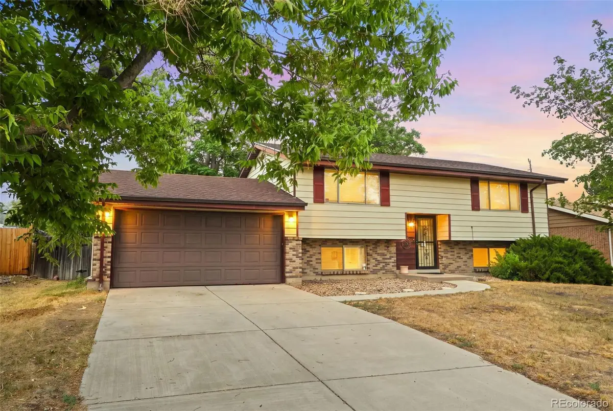 984 S Victor Way, Aurora, CO 80012 - #1