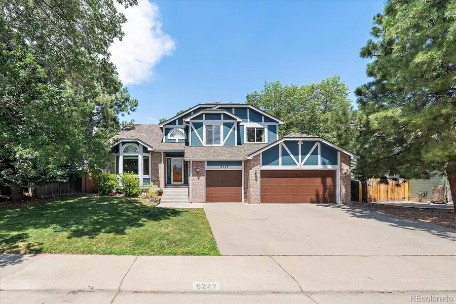 8247 W Chestnut Avenue, Littleton, CO 80128 - #2