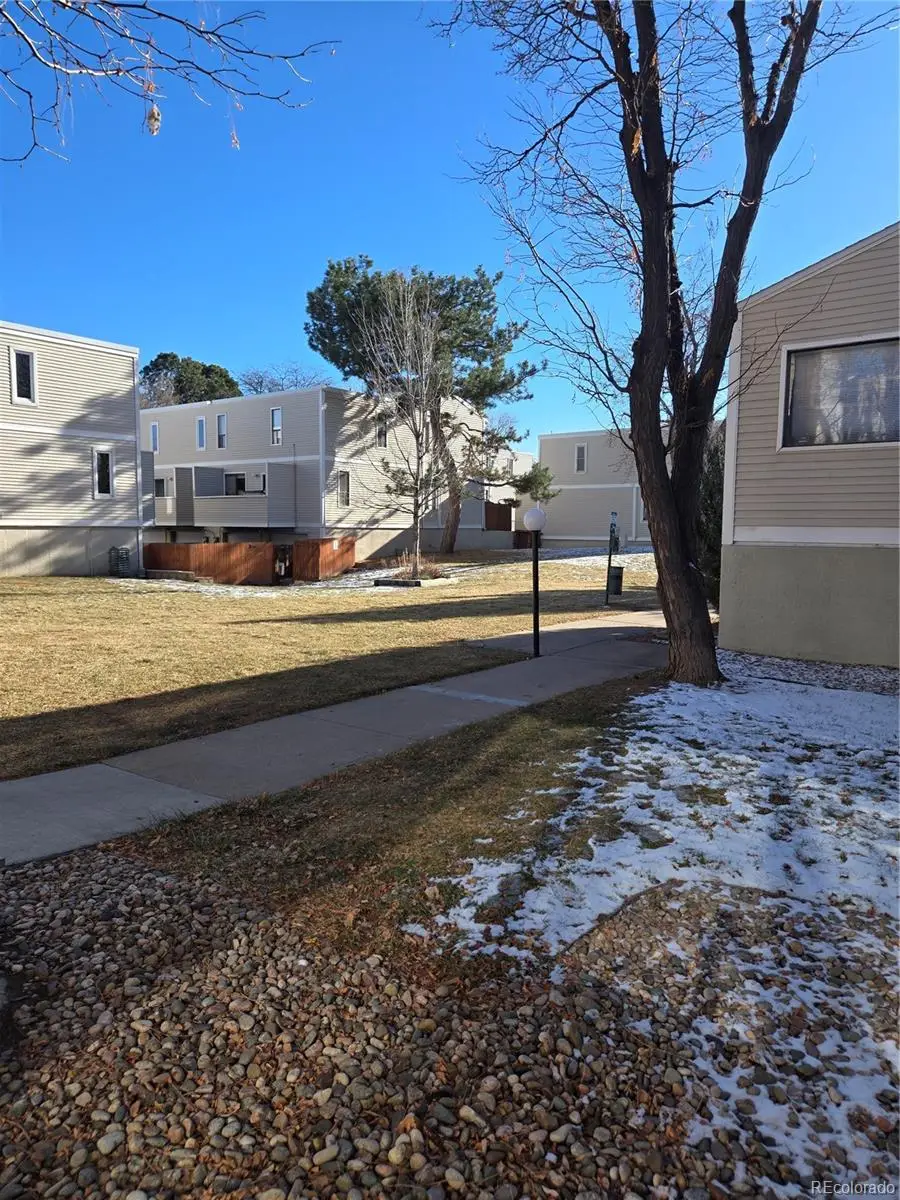 1050 S Monaco Parkway #25, Denver, CO 80224 - Image #2