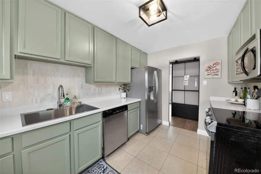 9095 W Mississippi Avenue, Lakewood, CO 80226 - #3