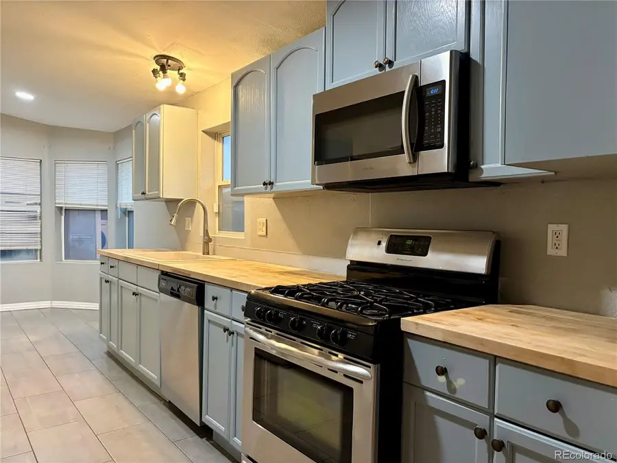 8383 Kearney Street, Commerce City, CO 80022 - #2