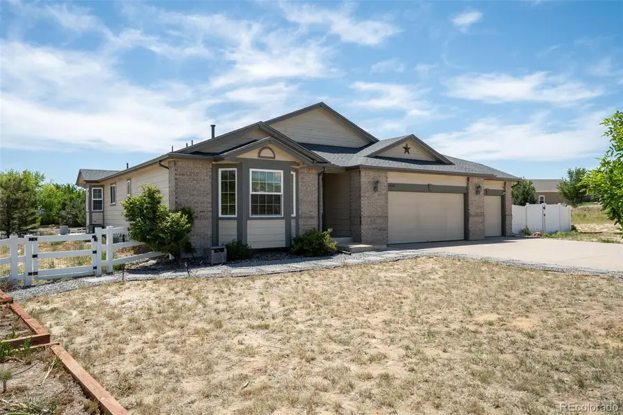 16620 W Stroilway Street, Hudson, CO 80642 - #3