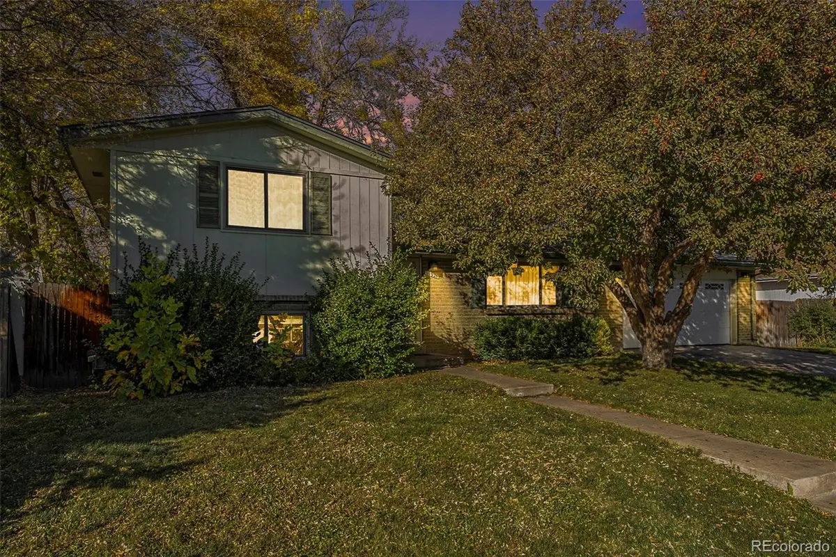 11921 W 70th Place, Arvada, CO 80004 - Image #1