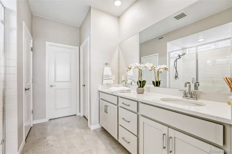 4021 N Biloxi Court, Aurora, CO 80019 - #3