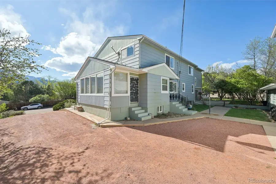 1055 N 18th Street, Colorado Springs, CO 80904 - #2