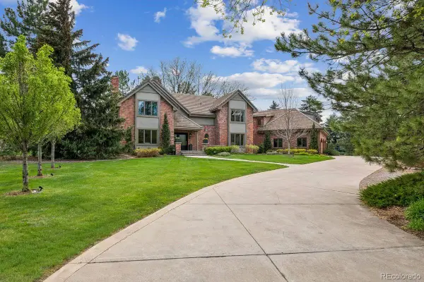 15 Mockingbird Lane, Englewood, CO 80113