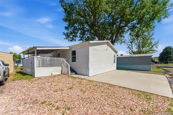 1828 Pitkin Street, Aurora, CO 80011