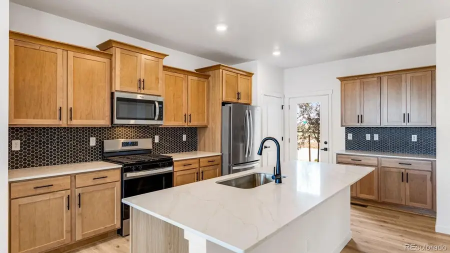 697 N Ukraine Street, Aurora, CO 80018 - #2
