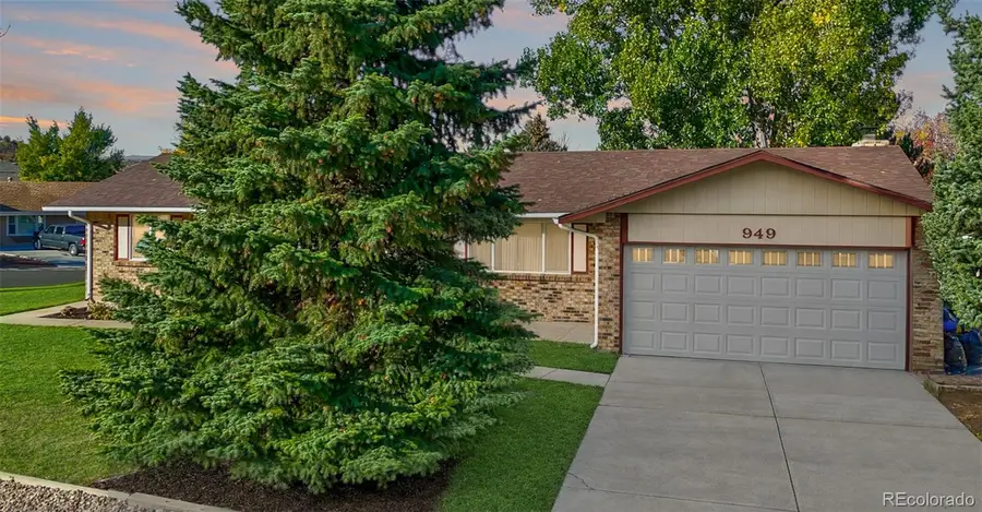 949 Mountain View Drive, Castle Rock, CO 80104 - Image #2