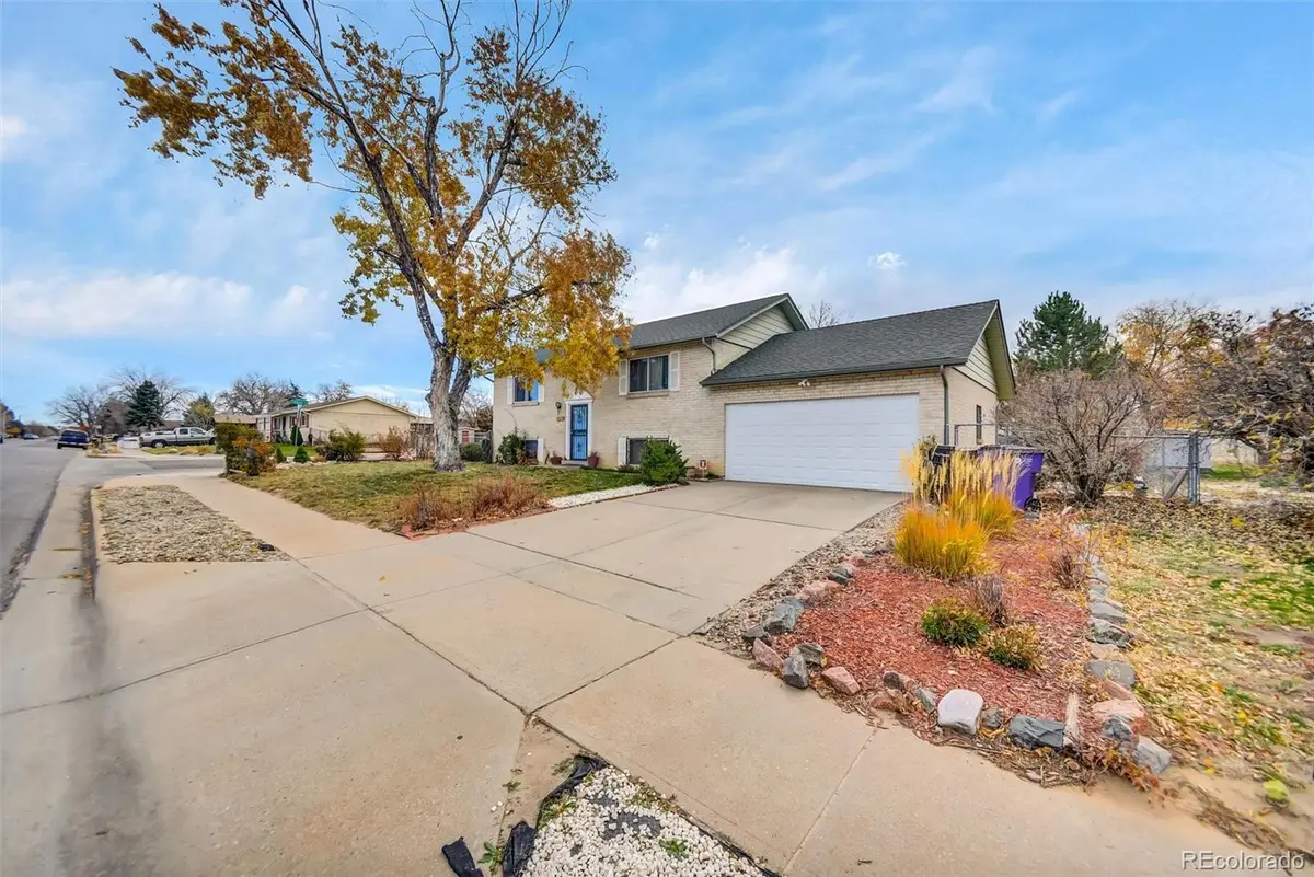 14894 E Maxwell Place, Denver, CO 80239 - Image #1