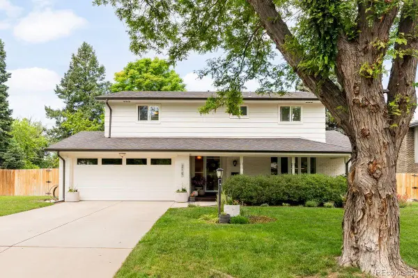 215 Oakland Street, Aurora, CO 80010