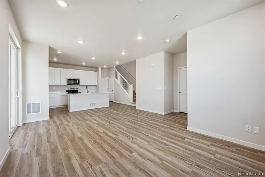 4593 N Versailles, Aurora, CO 80019 - #3