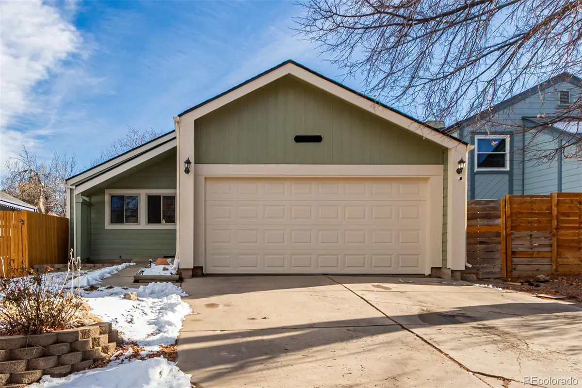17716 E Ohio Circle, Aurora, CO 80017 - Image #1
